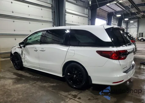 2023 Honda Odyssey Sport-L z USA, uszkodzony, nr VIN 5FNRL6H75PB045255